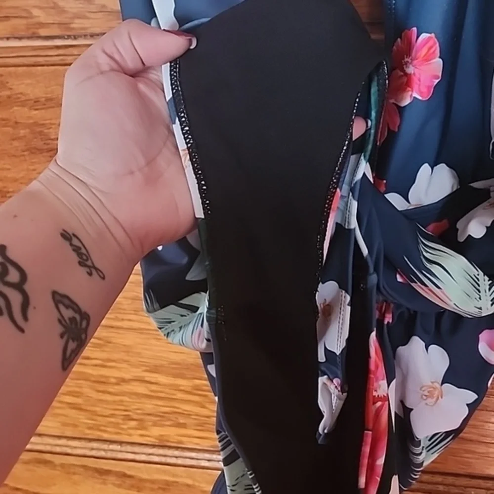 Women's Floral swim‎ suit - Picture 3 of 9